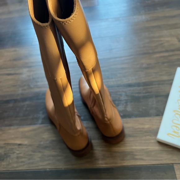 Vince Camuto Alfella Tall Leather Boots NWOT - Picture 5 of 12